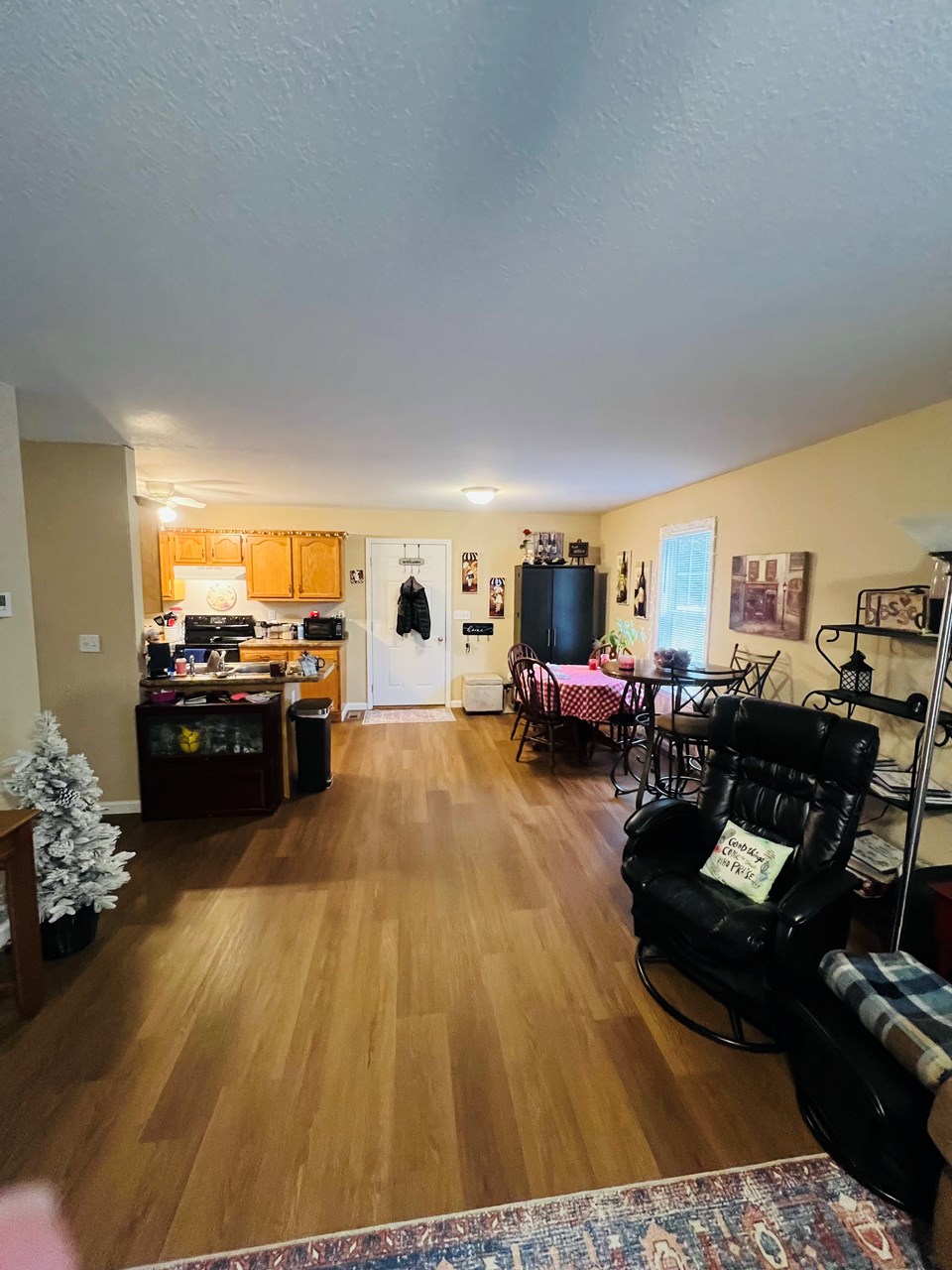 great room to kitchen