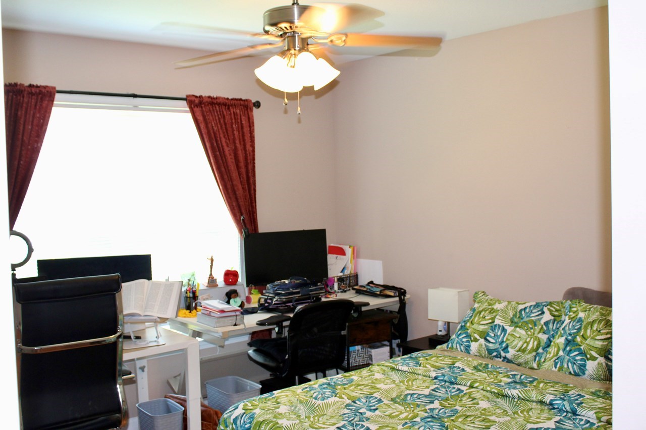 bedroom 2 or office